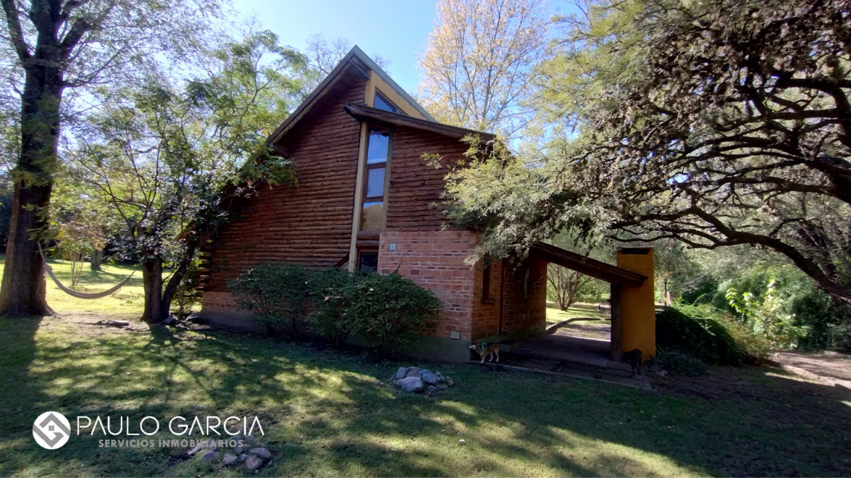 HERMOSA CASA ESTILO CABAÑA CON 2 DORMITORIOS