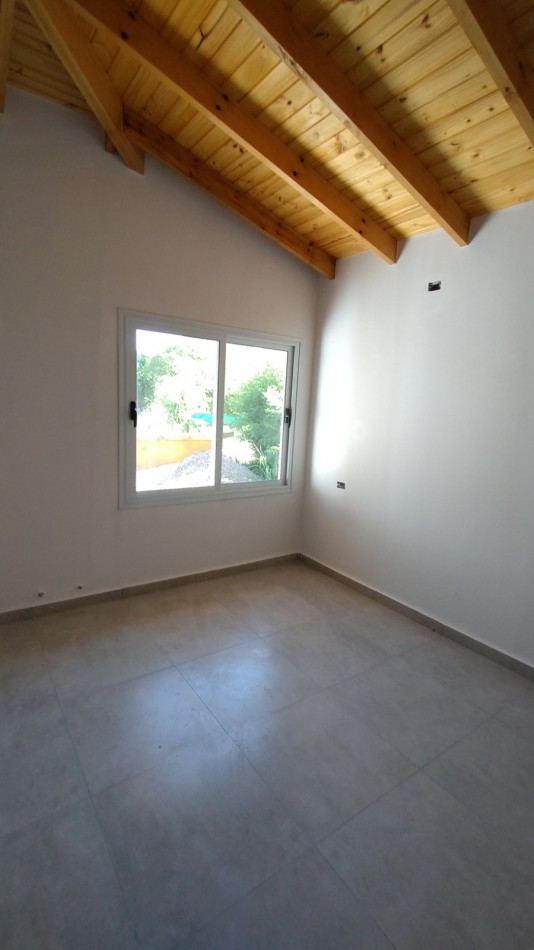 OPORTUNIDAD - CASA A ESTRENAR EN VILLA GENERAL BELGRANO