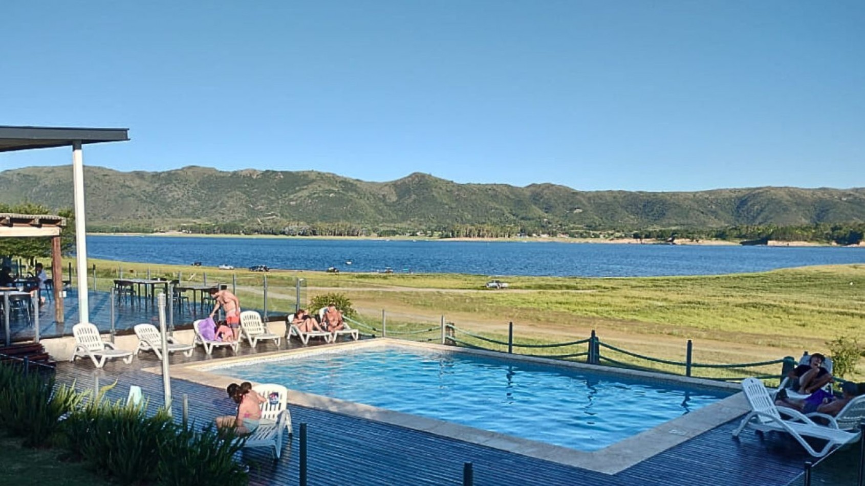  Lote en venta en Country Nautico Puerto del Aguila frente al Lago Los Molinos. 