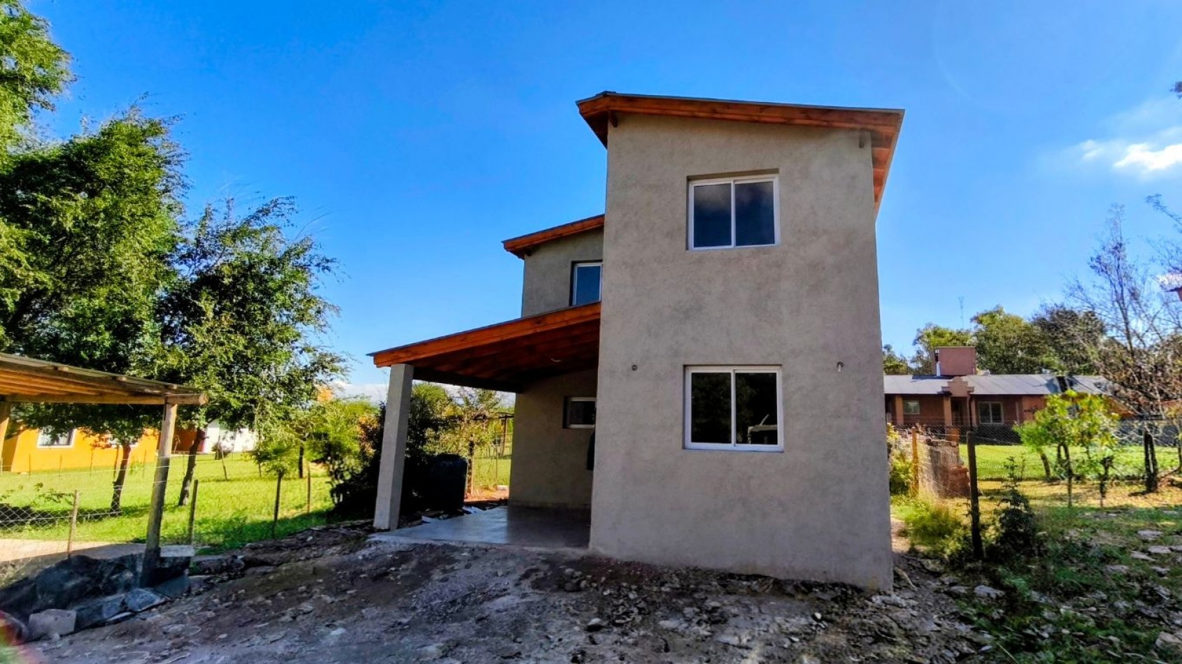 Casa a Estrenar en Los Reartes - Entorno Natural y Ubicacion Estrategica