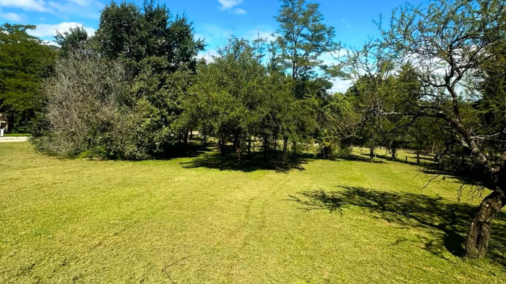 Exclusivo lote de 1.070 m2 en Barrio Cerrado  Los Molles  - Villa General Belgrano